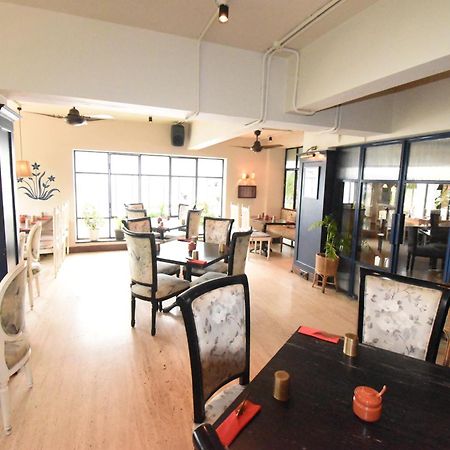 Hotel Kings International Juhu Bombaj Zewnętrze zdjęcie