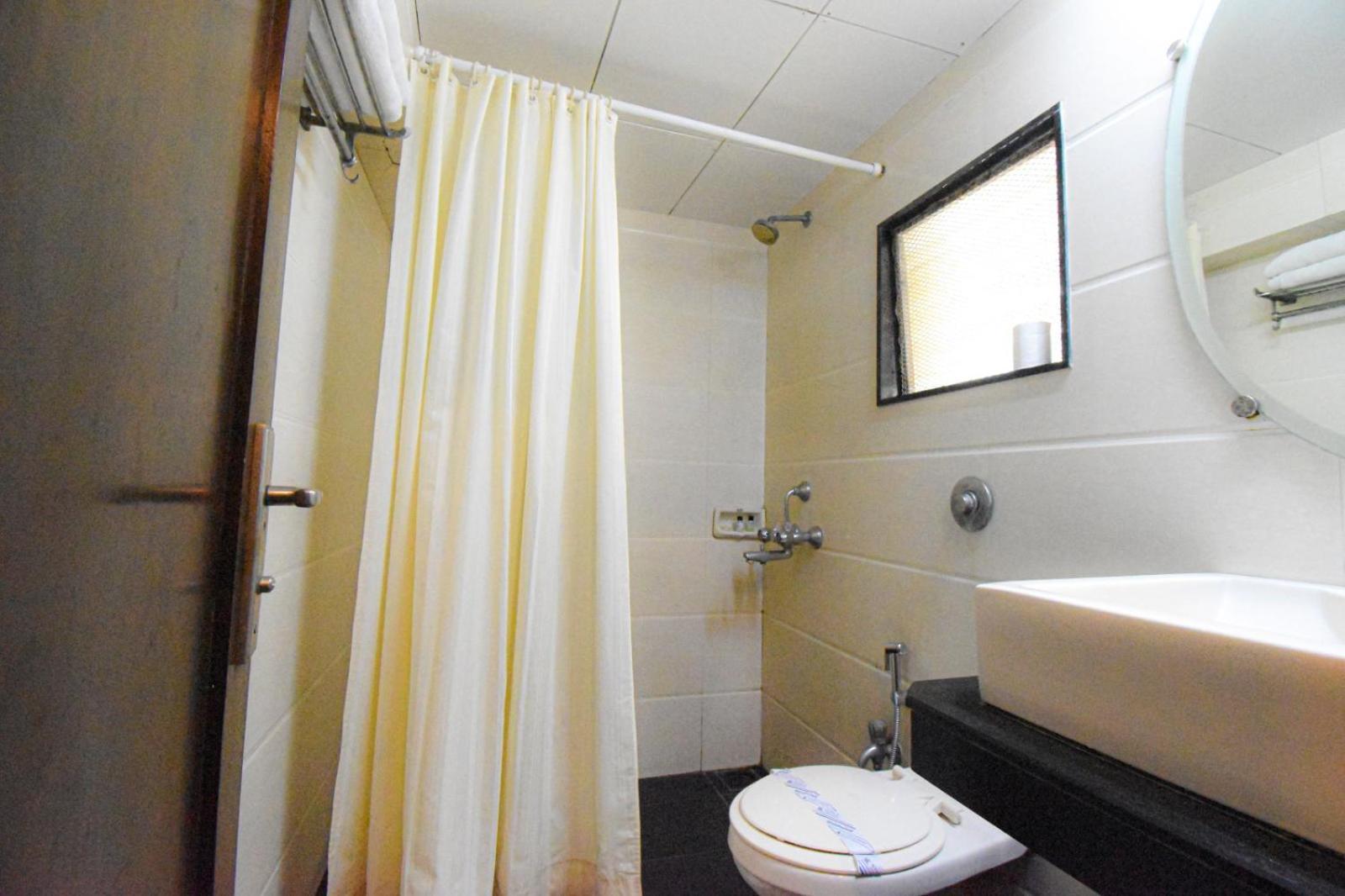 Hotel Kings International Juhu Bombaj Zewnętrze zdjęcie