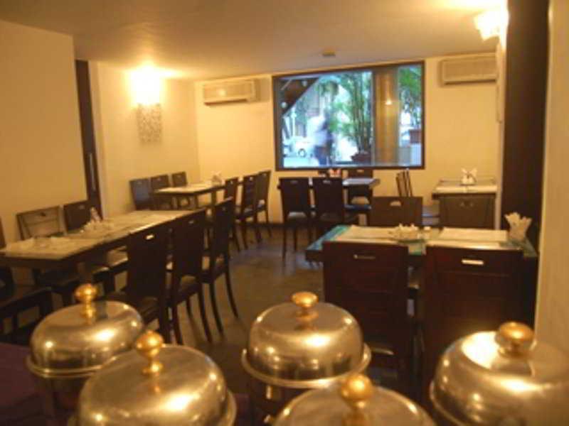 Hotel Kings International Juhu Bombaj Zewnętrze zdjęcie